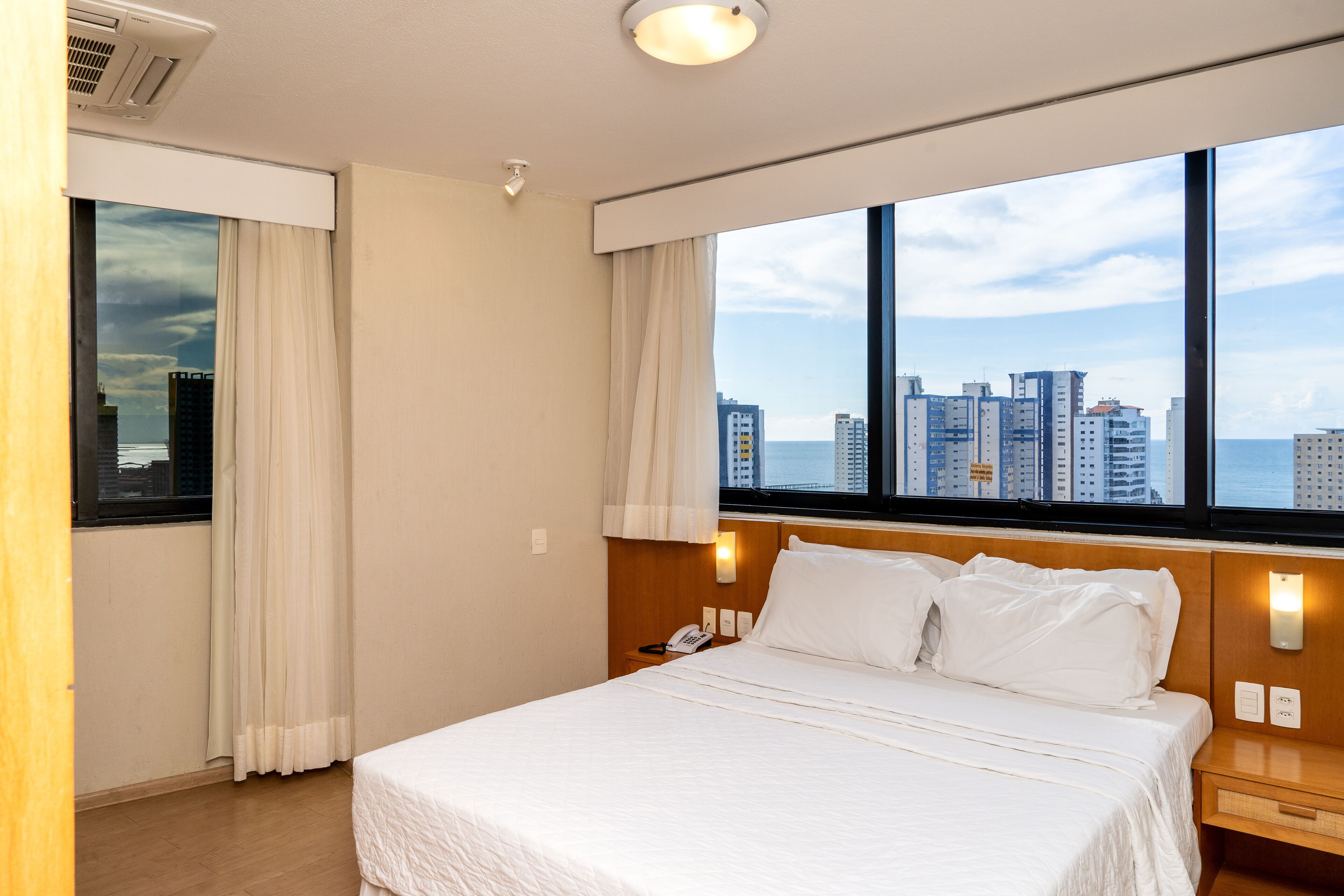 suite | 1 bedroom, minibar, in-room safe, desk