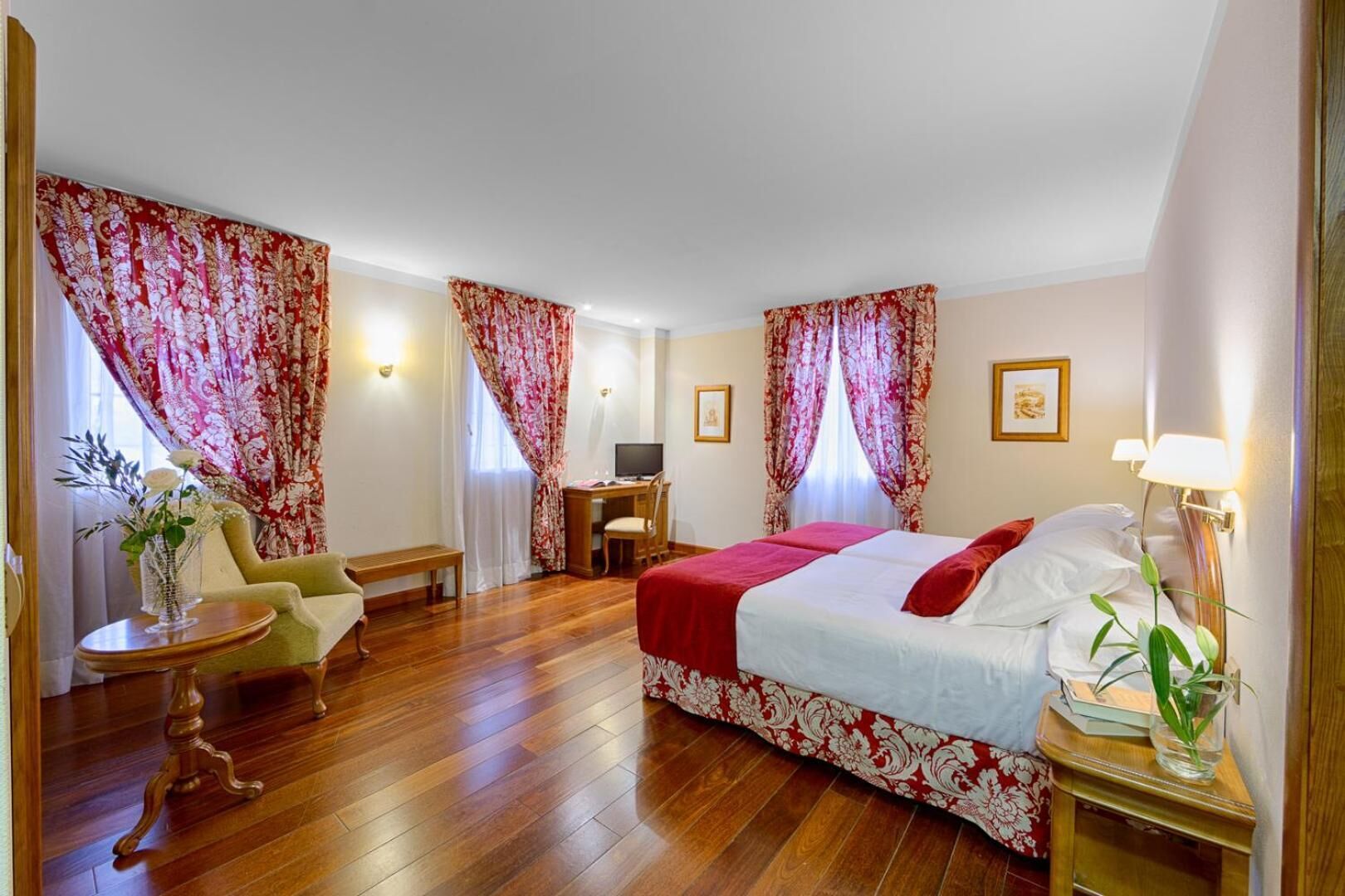 1 bedroom, minibar, in-room safe, desk