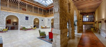 AZZ Peñafiel Las Claras Hotel & Spa