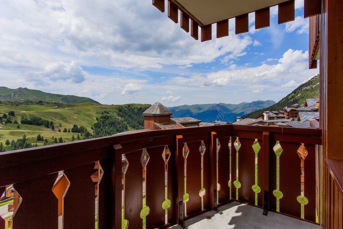 Apartment 8 people - 2 bedrooms + 1 sleeping alcove - Mountain view - South-facing | Balcony