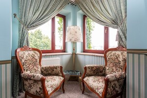 Desk, iron/ironing board, free WiFi, bed sheets