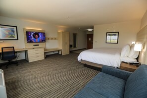 Standard Room, 2 Queen Beds, Accessible (Mobility, Accessible Tub) - Holiday Inn Express : Hillsboro I-35 by IHG (Hillsboro)