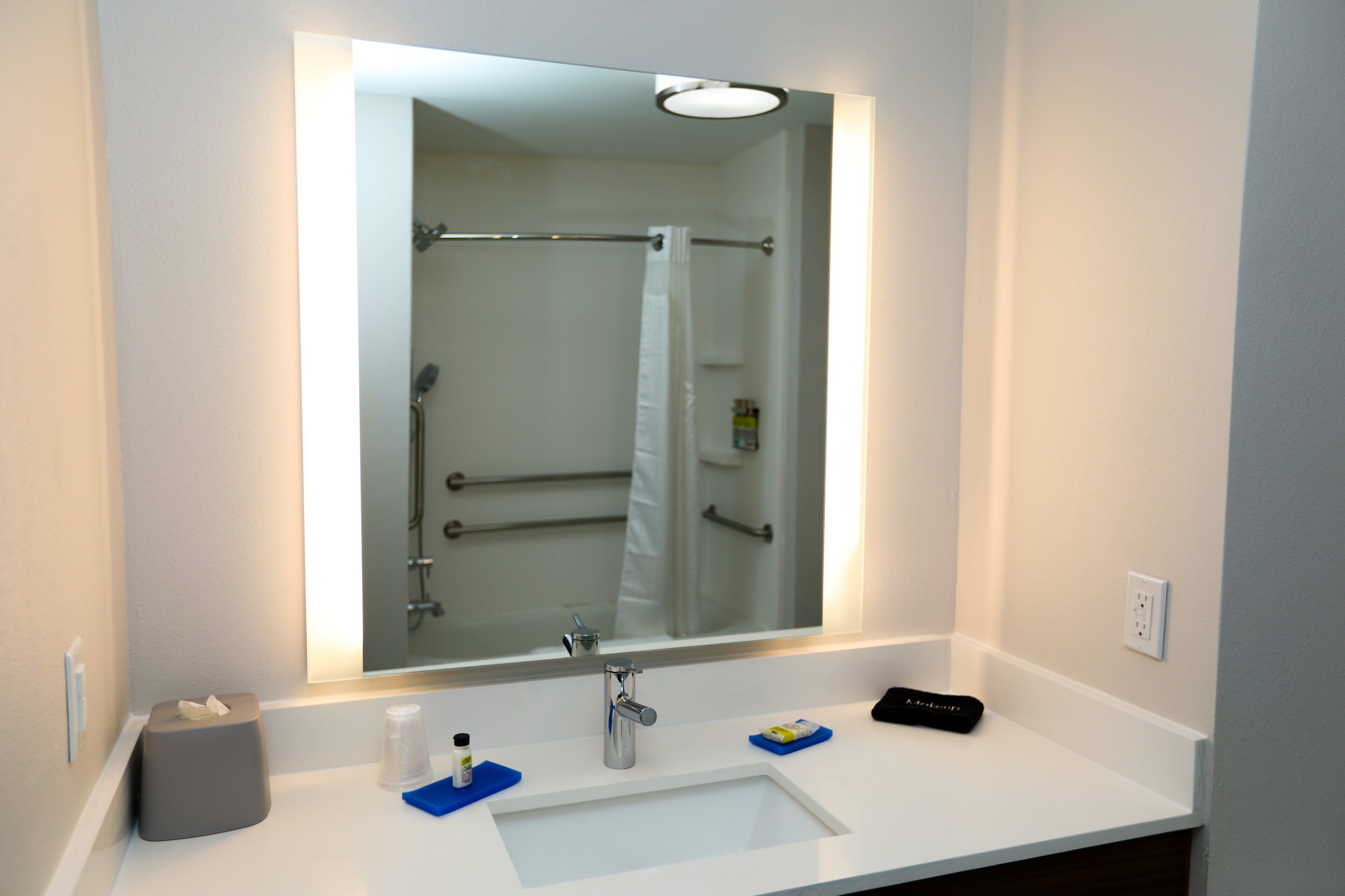 standard room, 2 queen beds, accessible (communications, mobility, access tub) | bathroom | hair dryer, towels