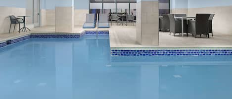 Piscine intérieure