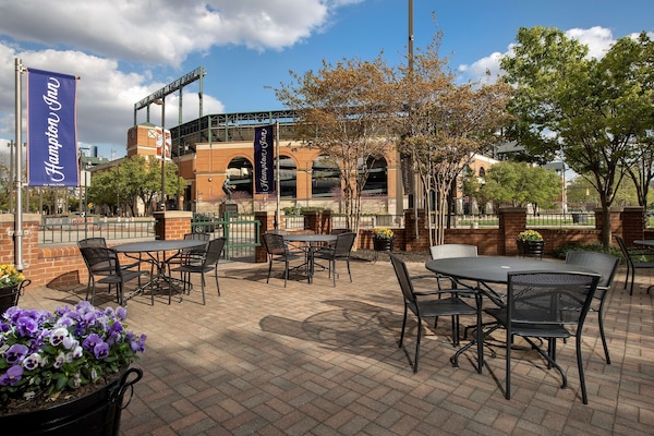 Suite, 1 King Bed, Corner | Terrace/patio