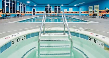 Holiday Inn Hotel & Suites Williamsburg-Historic Gateway by IHG