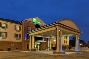 Exterior - Holiday Inn Express Hotel & Suites Sylacauga by IHG (Sylacauga)