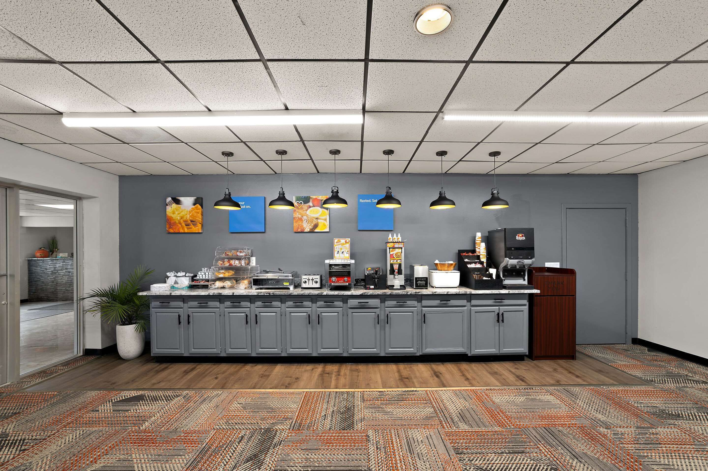 Petit déjeuner continental compris tous les jours