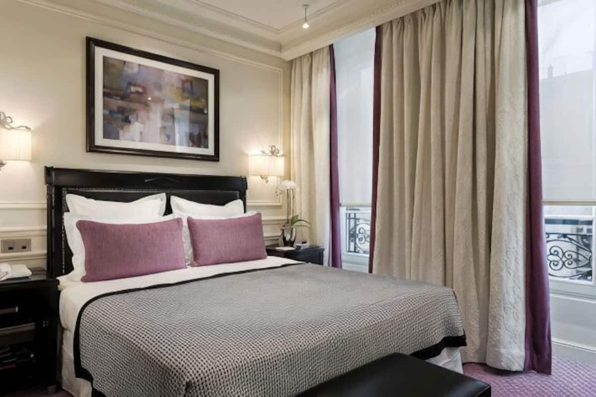 Premium bedding, minibar, in-room safe, individually decorated