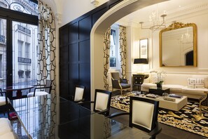 Reception - Hôtel Keppler (Paris)