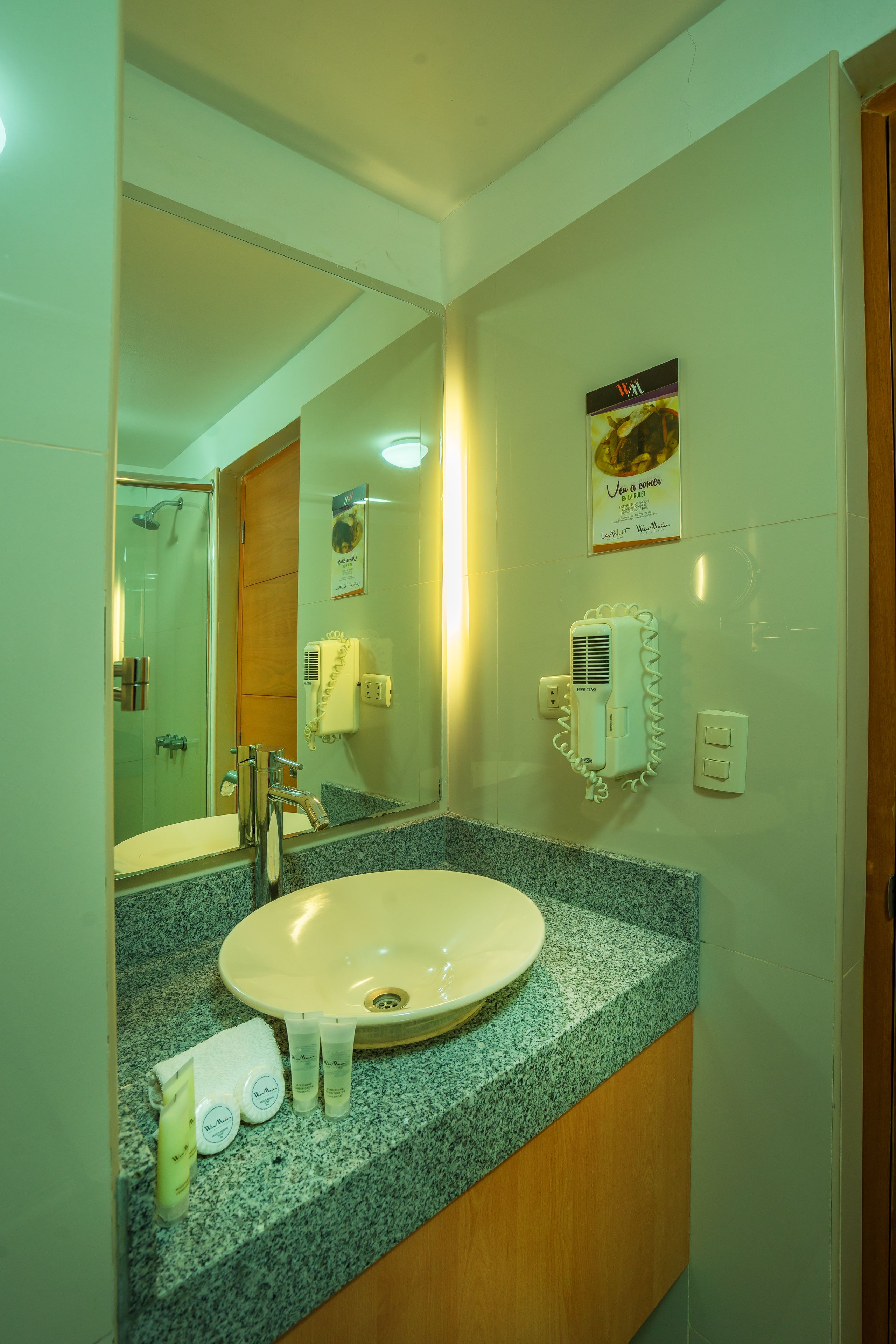 twin room | bathroom sink