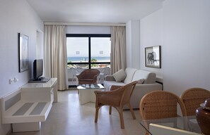 Minibar, in-room safe, desk, blackout curtains