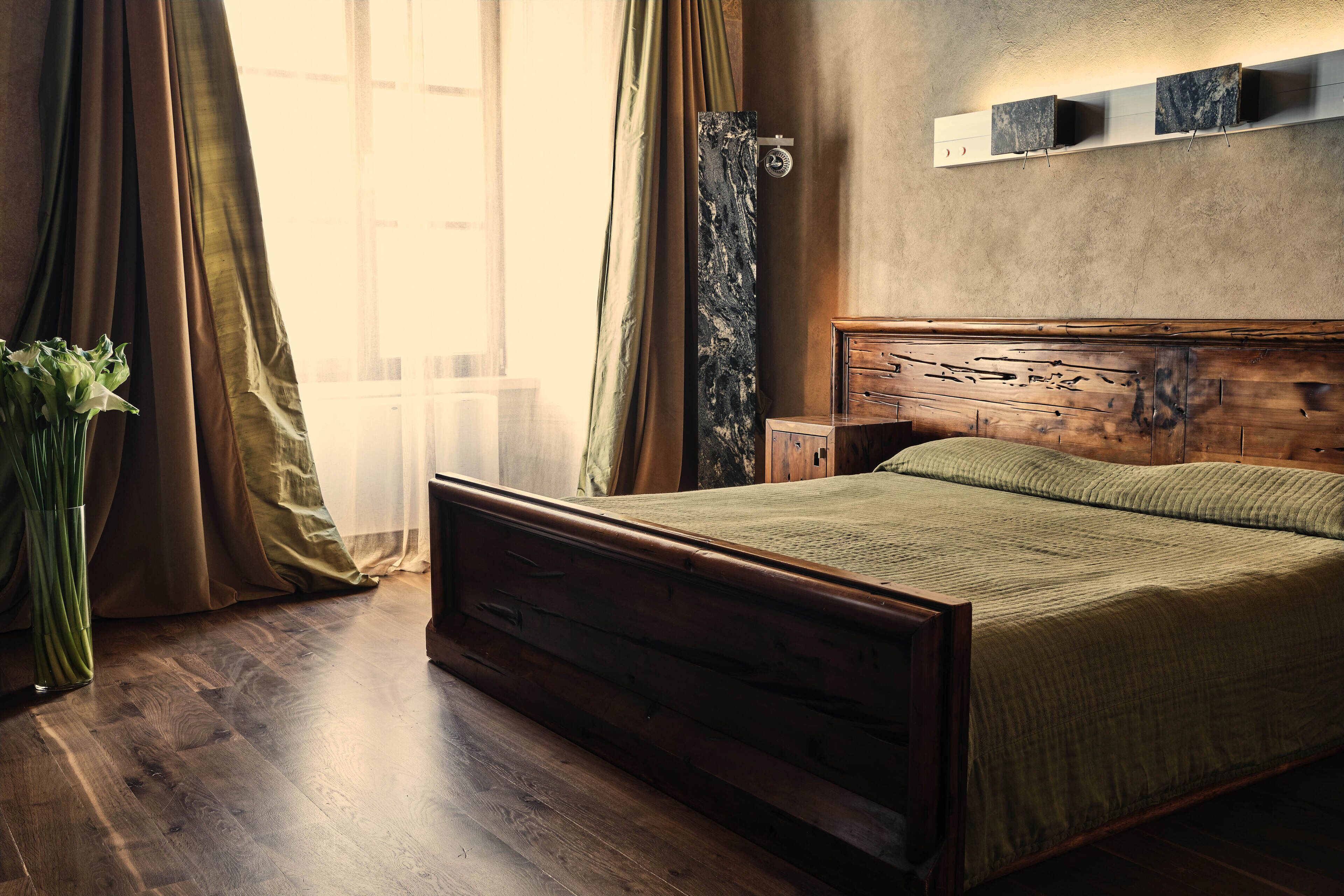 Ropa de cama hipoalergénica y minibar 