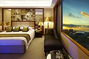 Deluxe Room, 1 King Bed, City View | Premium bedding, down duvets, minibar, in-room safe - Kempinski Hotel Shenzhen China (Shenzhen)