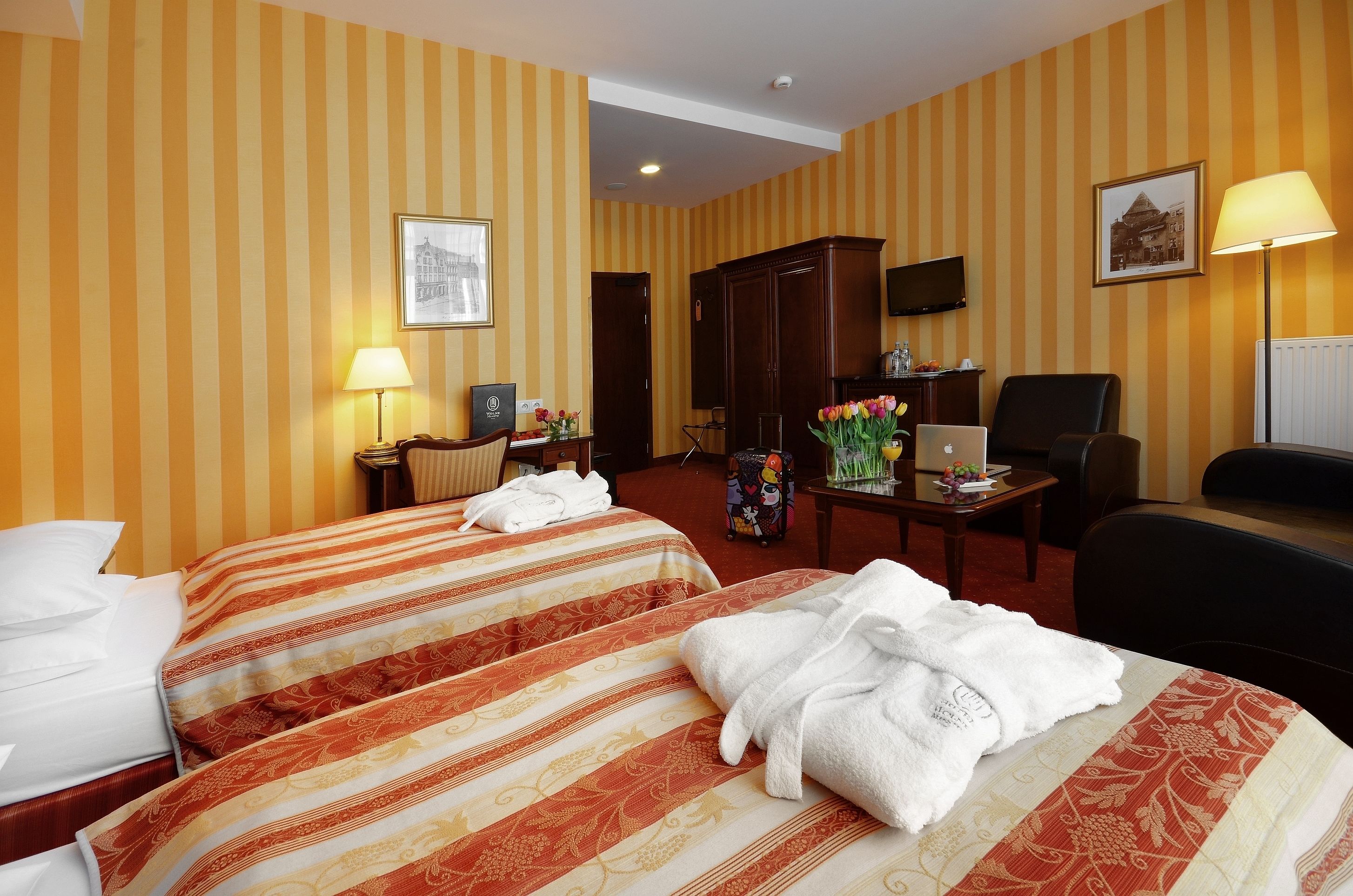 deluxe double or twin room | hypo-allergenic bedding, in-room safe, individually decorated