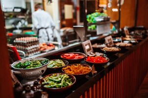 Päivittäinen buffetaamiainen (75 PLN per henkilö)