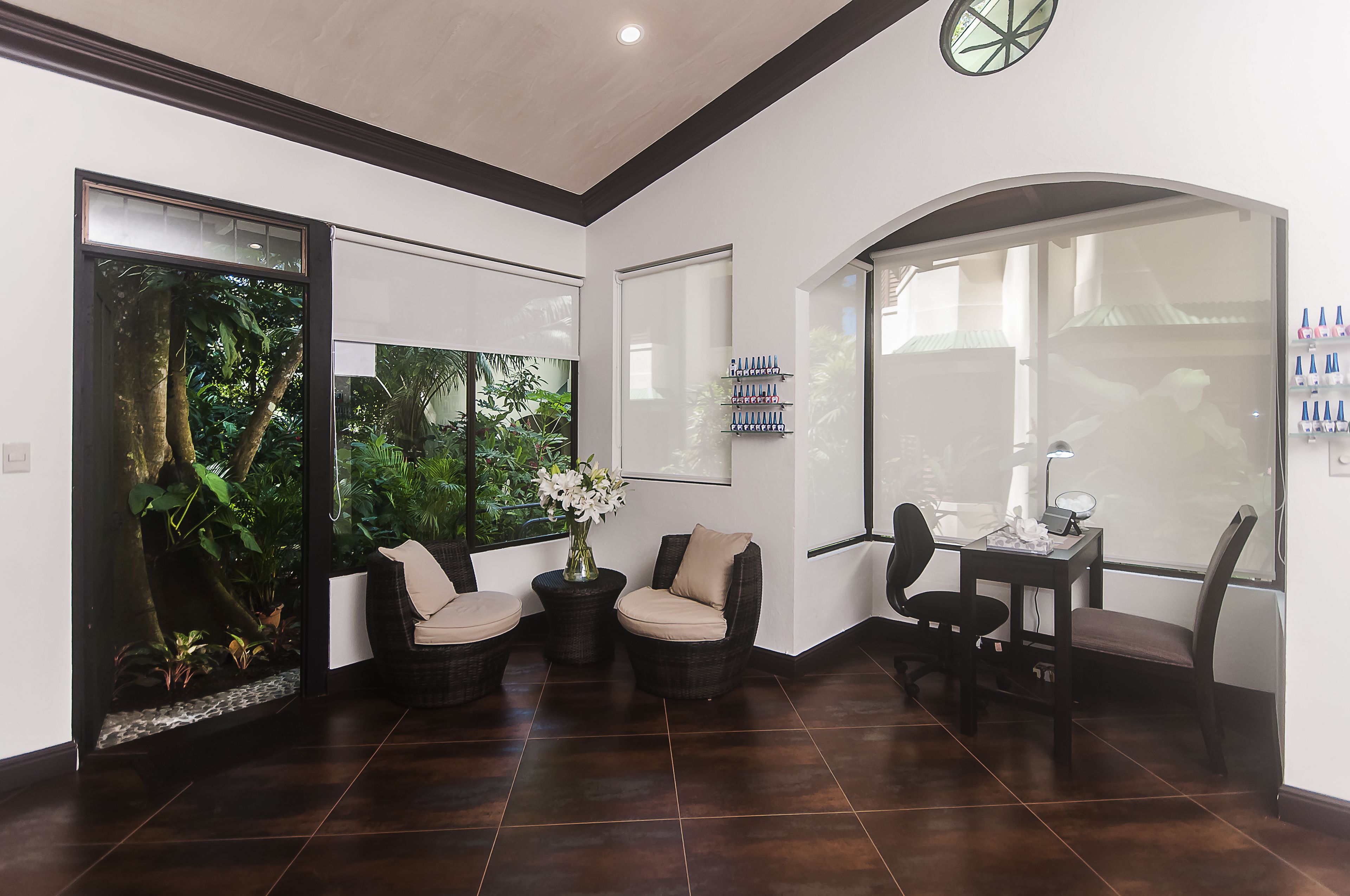 couples treatment room(s), body treatments, aromatherapy, body wraps