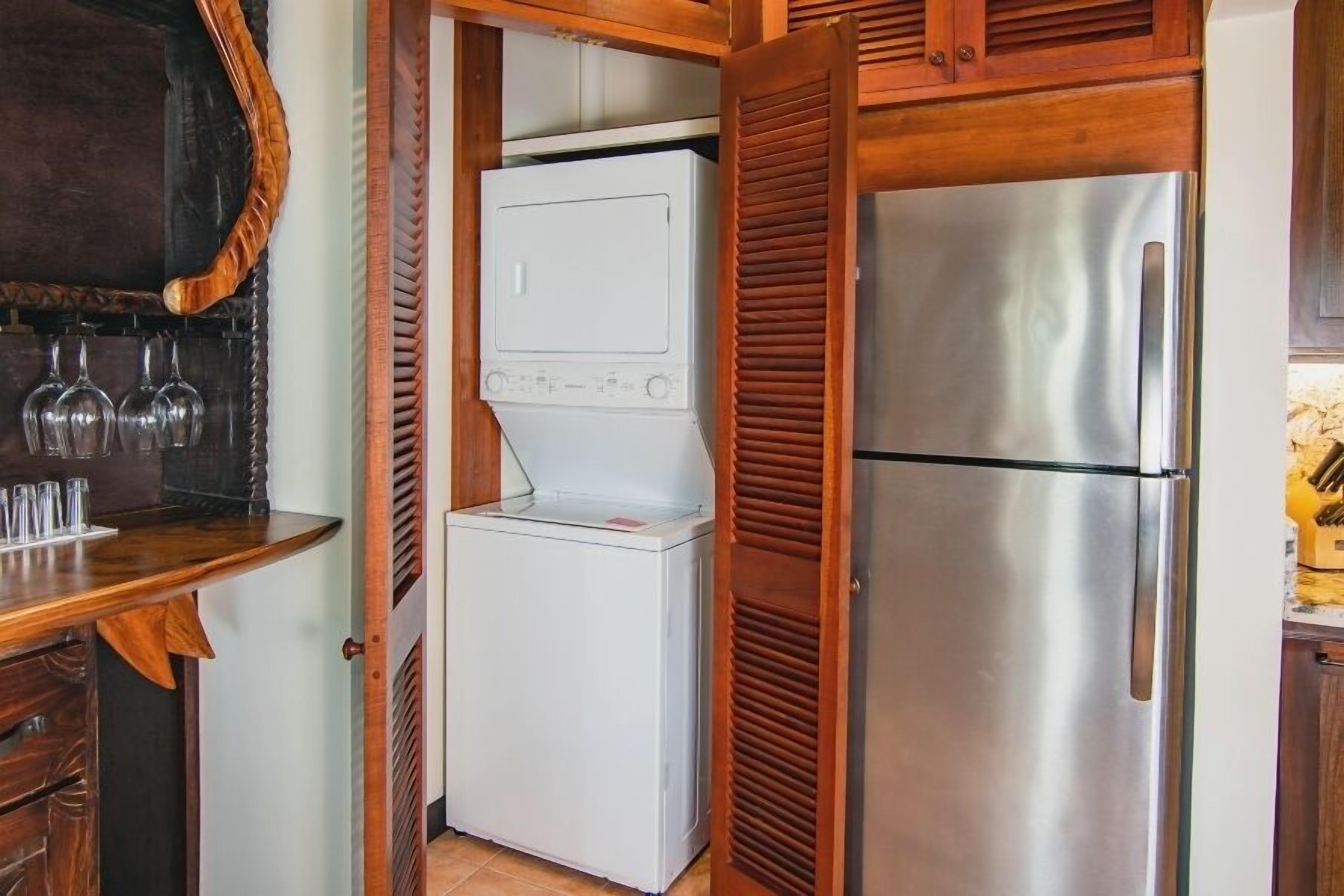 penthouse | private kitchen | fridge, coffee/tea maker, cookware/dishes/utensils