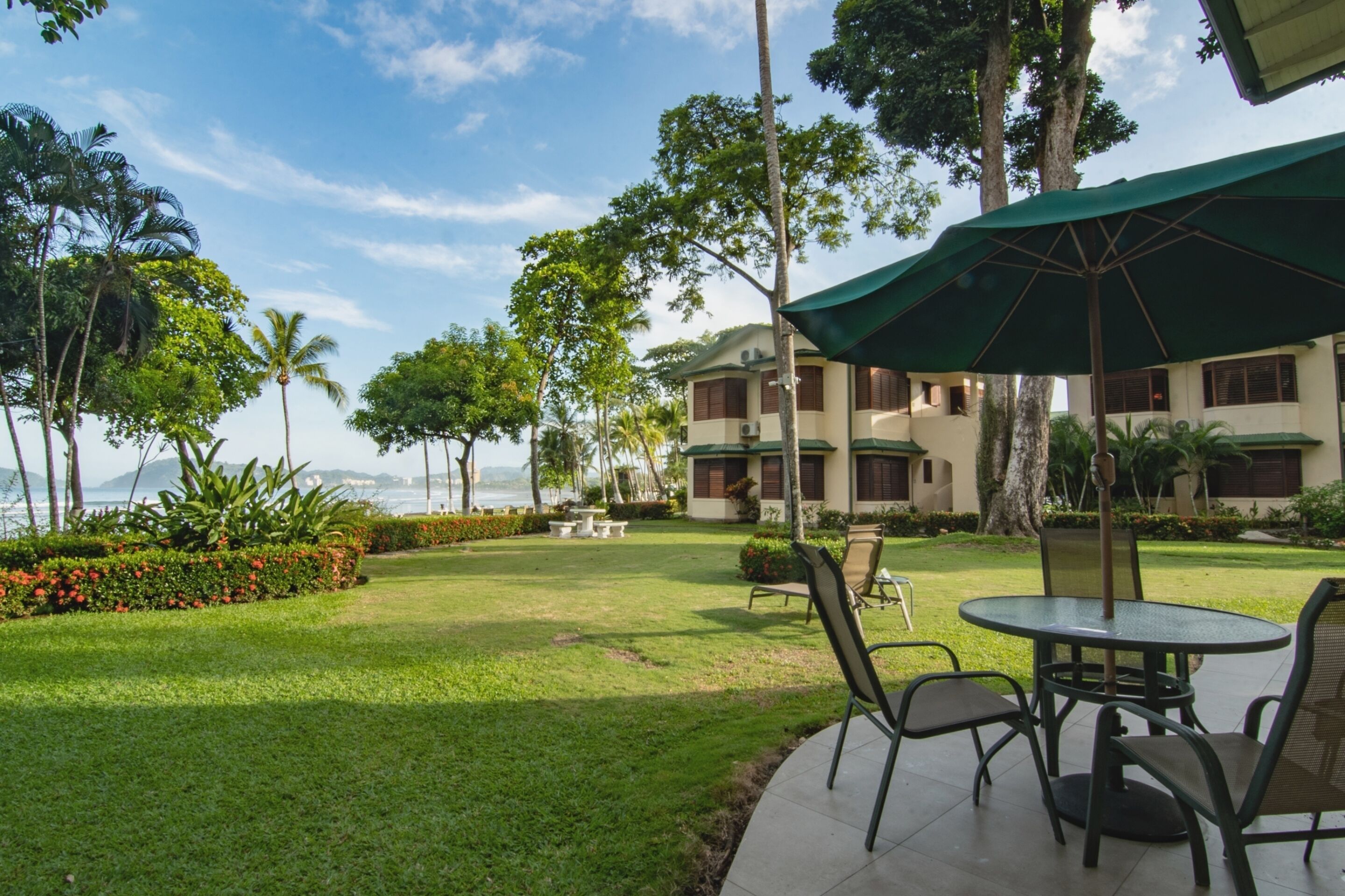 1 bedroom condo | terrace/patio