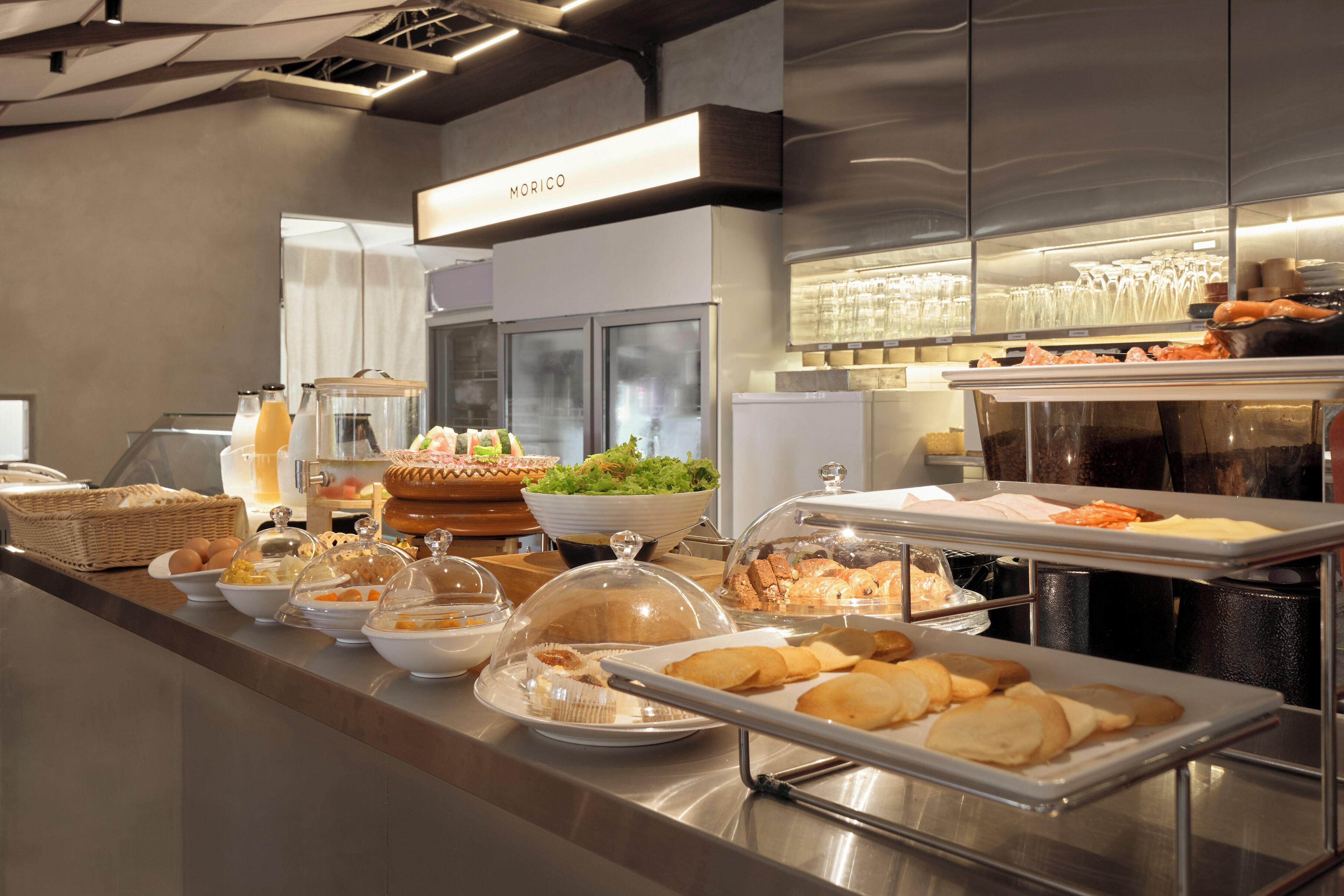 Daily continental breakfast for a fee