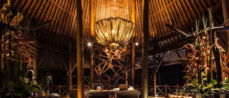 Salle de soins pour les couples, spa, soins du corps, aromathérapie