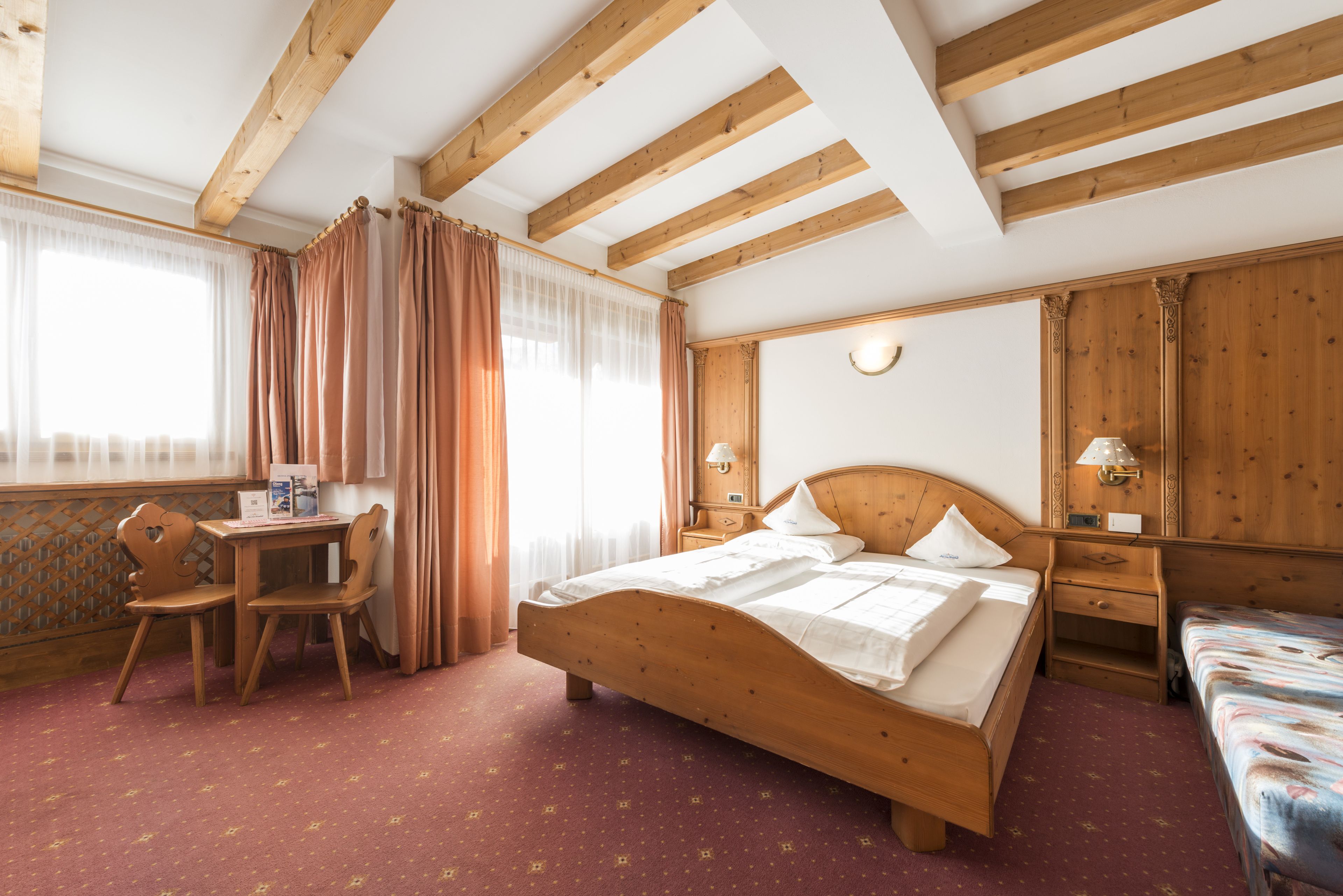 comfort double room, mountain view (dolomiti) | hypo-allergenic bedding, minibar, in-room safe, desk