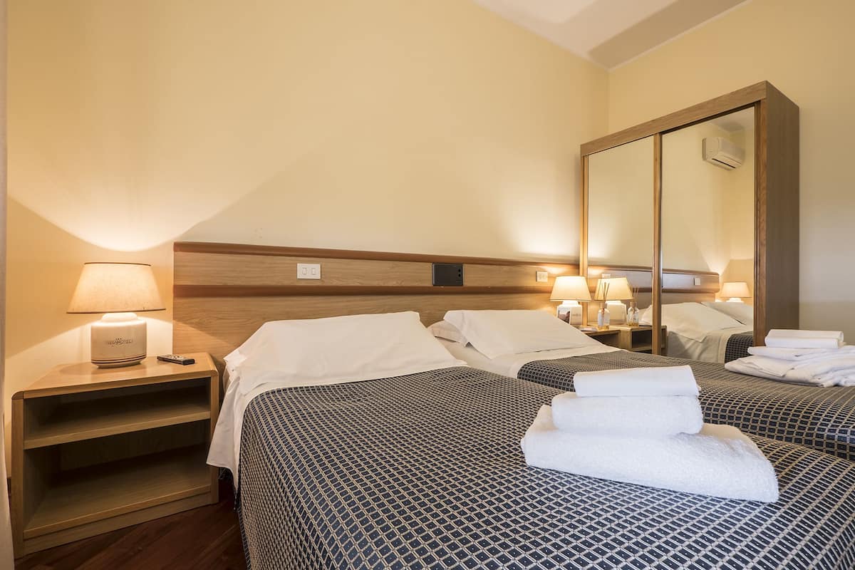 Family Room, Terrace | Desk, cots/infant beds, free WiFi, wheelchair access