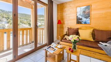 Een 31-cm televisie met kabelzenders