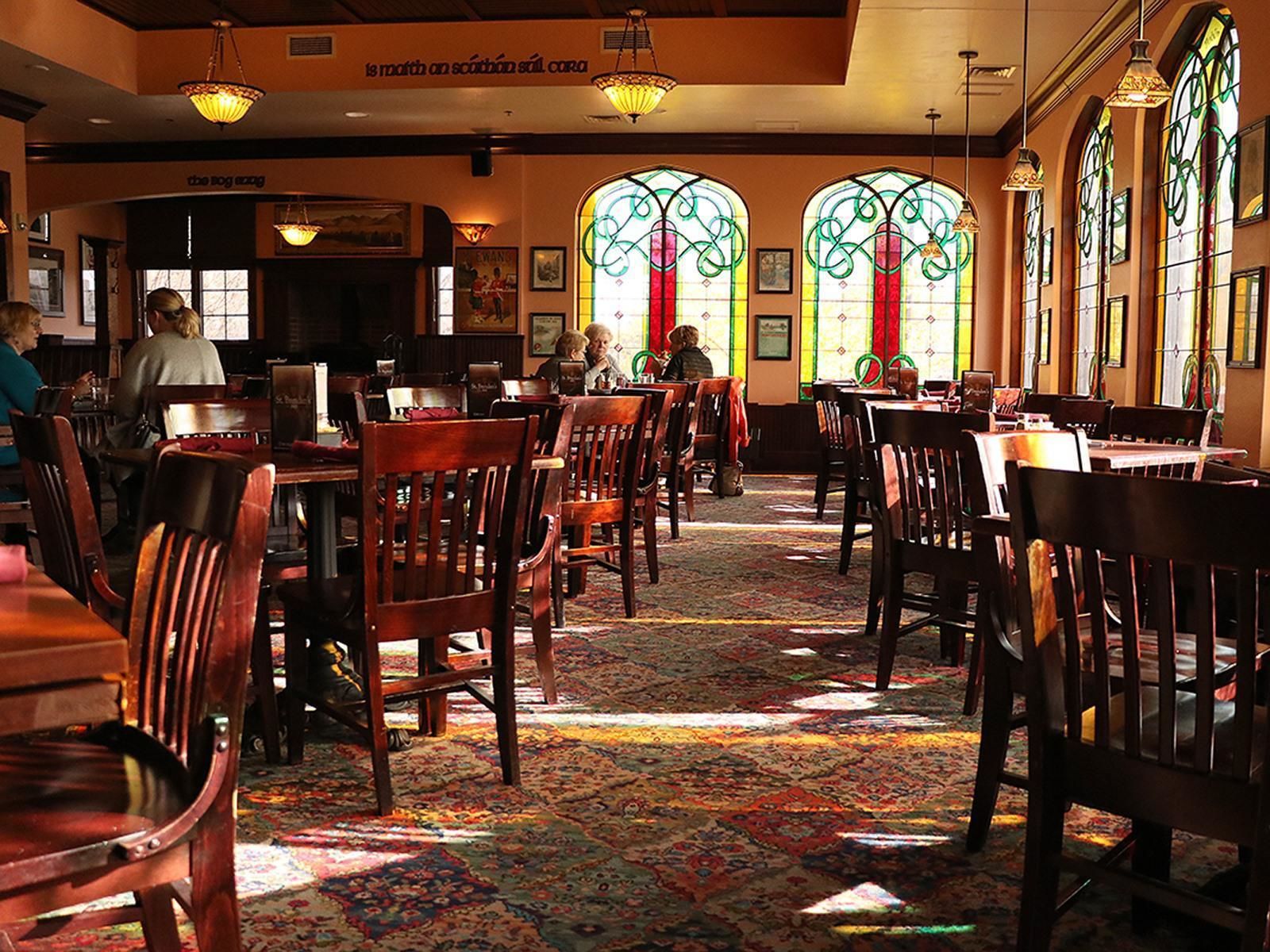 breakfast, lunch and dinner served