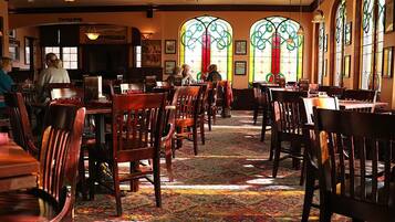 Breakfast, lunch and dinner served