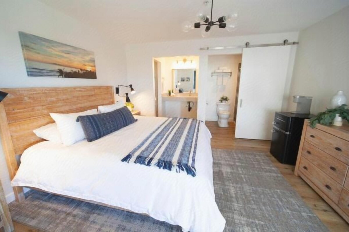 Premium bedding, down duvets, memory-foam beds, desk