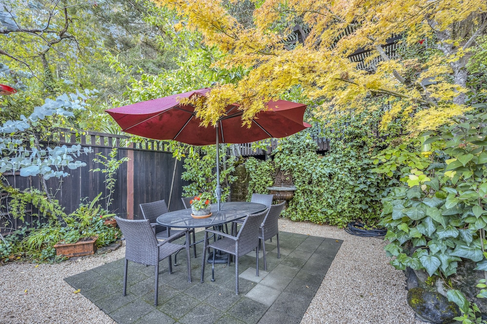 Calistoga Wine Way Inn by null