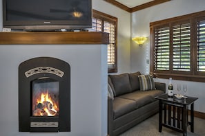 Luxury Suite, 1 King Bed | 8 bedrooms, individually decorated, individually furnished