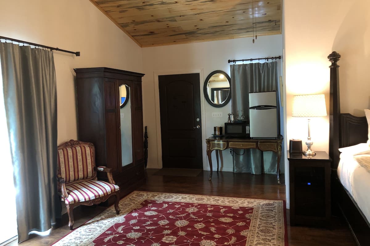 Hidden Creek Cottage #15 | Living area | Flat-screen TV, DVD player