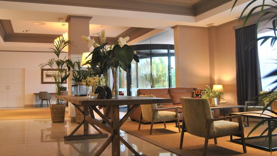 Hotel Santiago de León