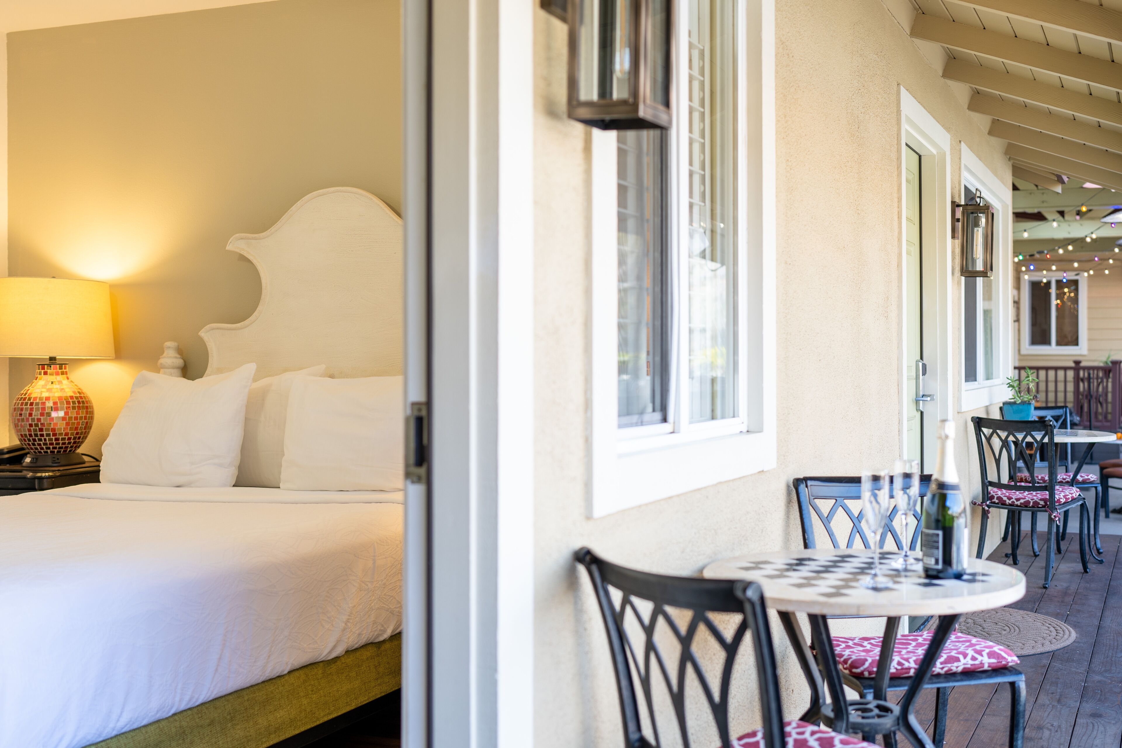 Classic Room, 1 Queen Bed | Premium bedding, iron/ironing board, free WiFi, bed sheets