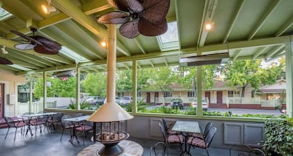 The Inn on Pine