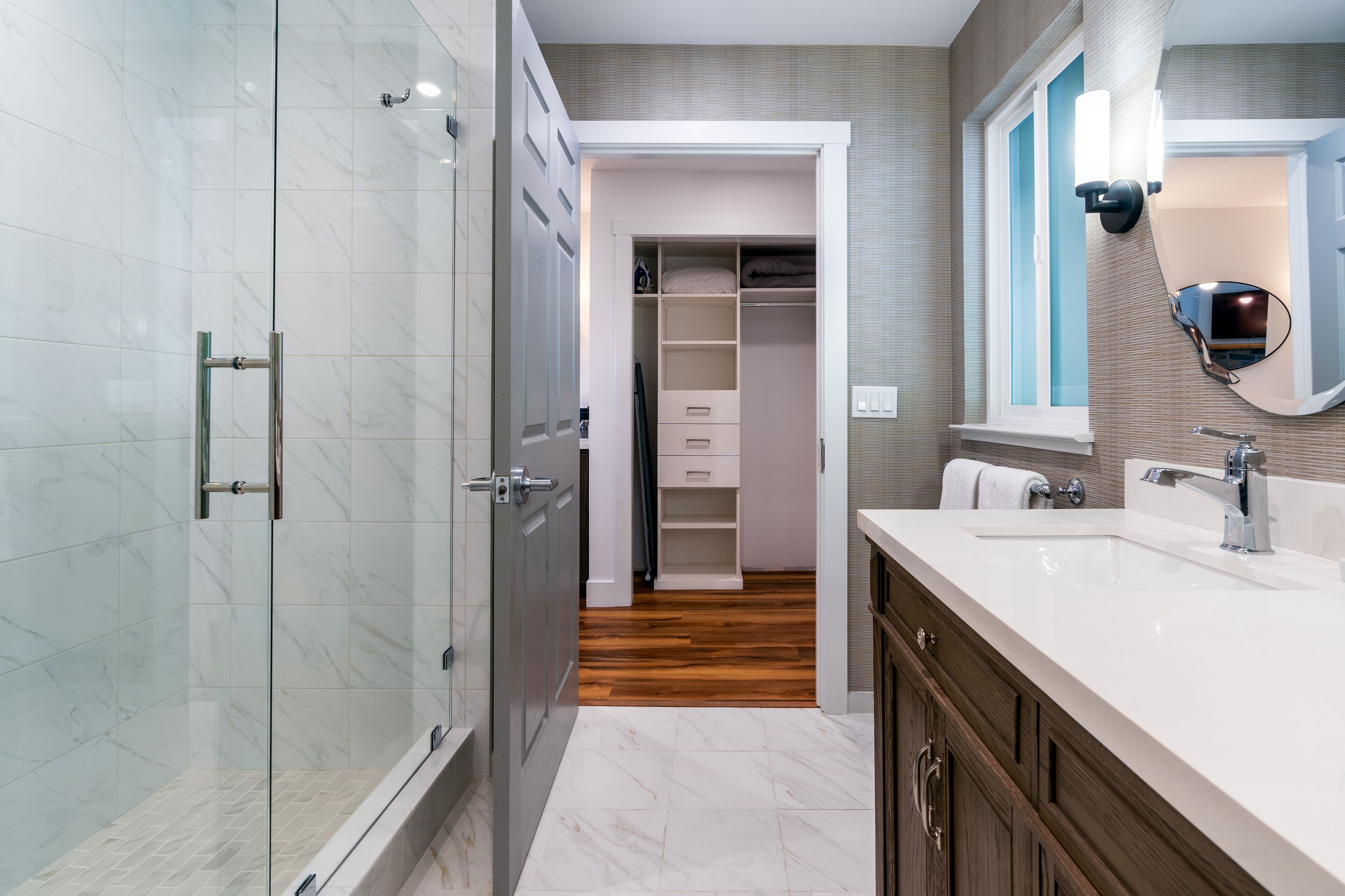 superior room, 1 king bed, fireplace | bathroom | designer toiletries, hair dryer, bathrobes, towels