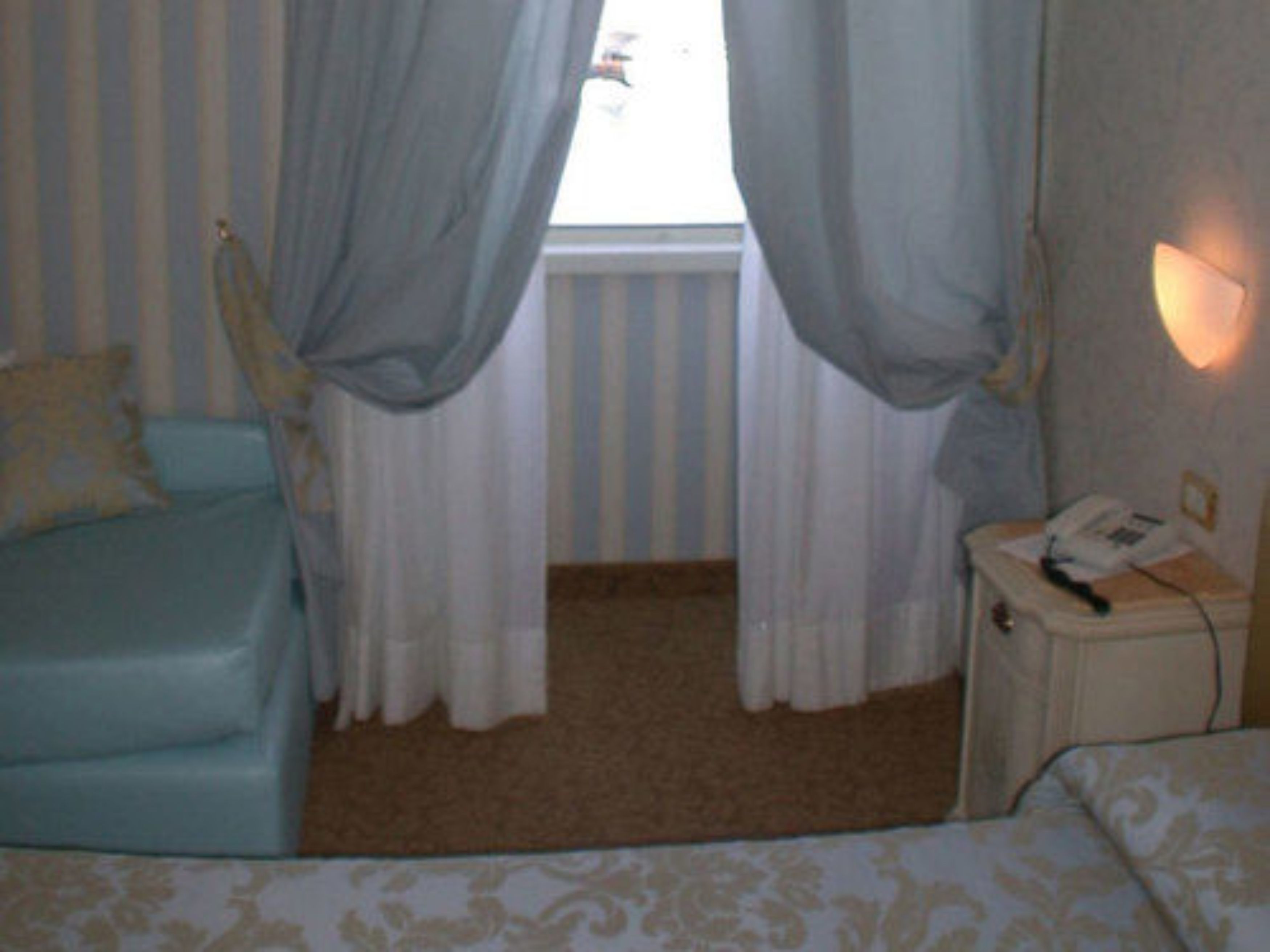 down duvets, minibar, in-room safe, desk