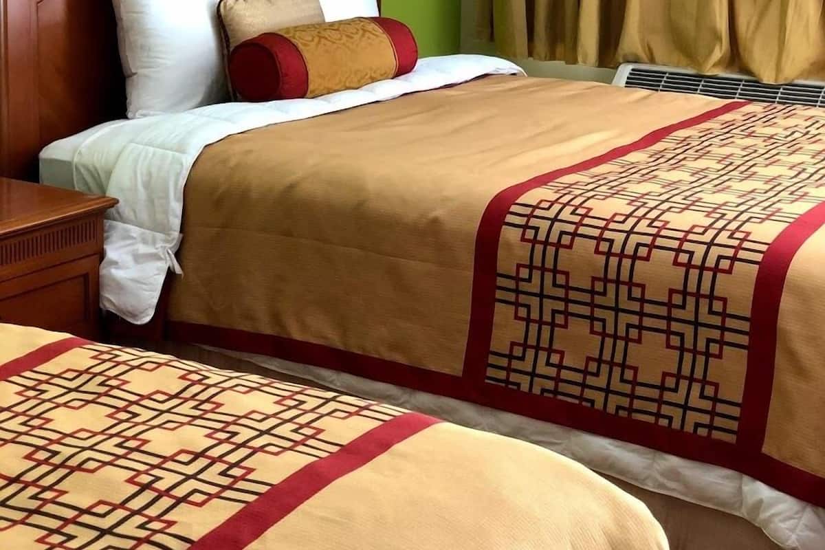 Desk, iron/ironing board, free WiFi, bed sheets