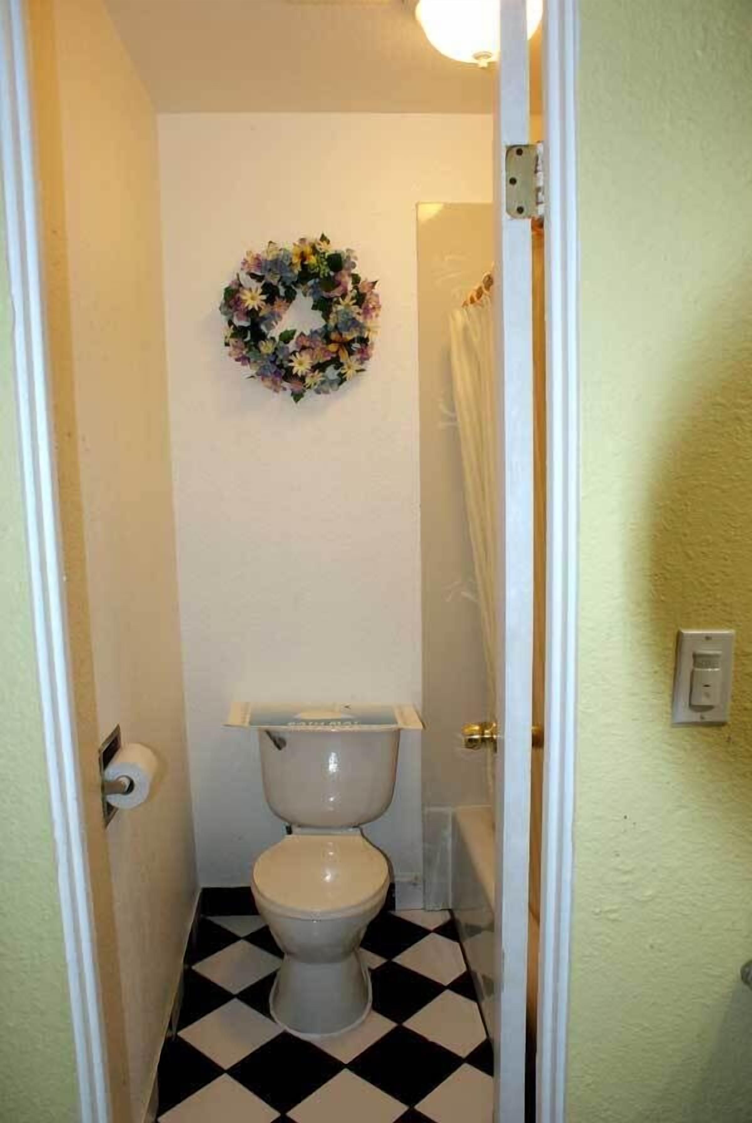 Photo - Imperial Inn Oakland