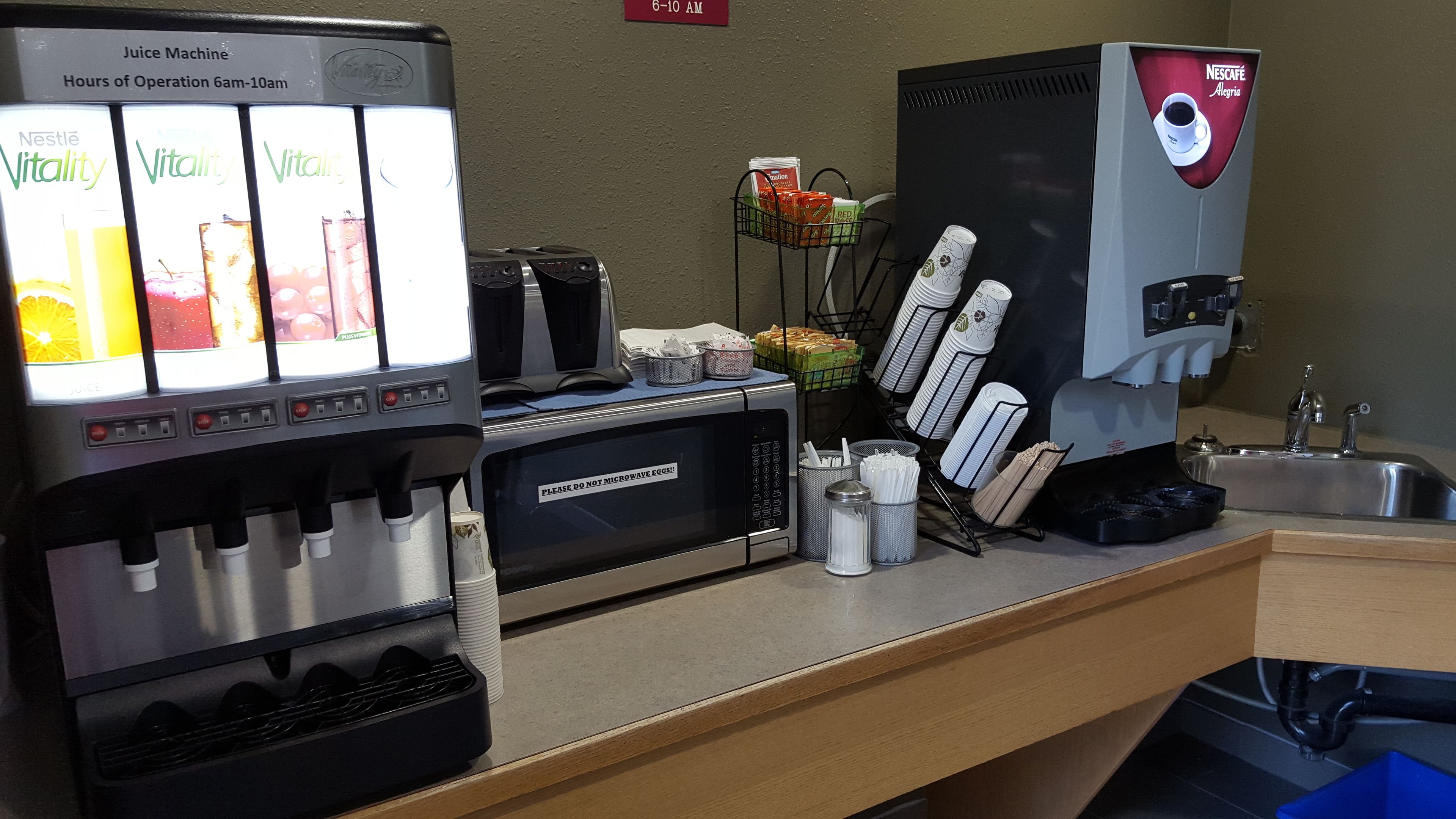 free continental breakfast