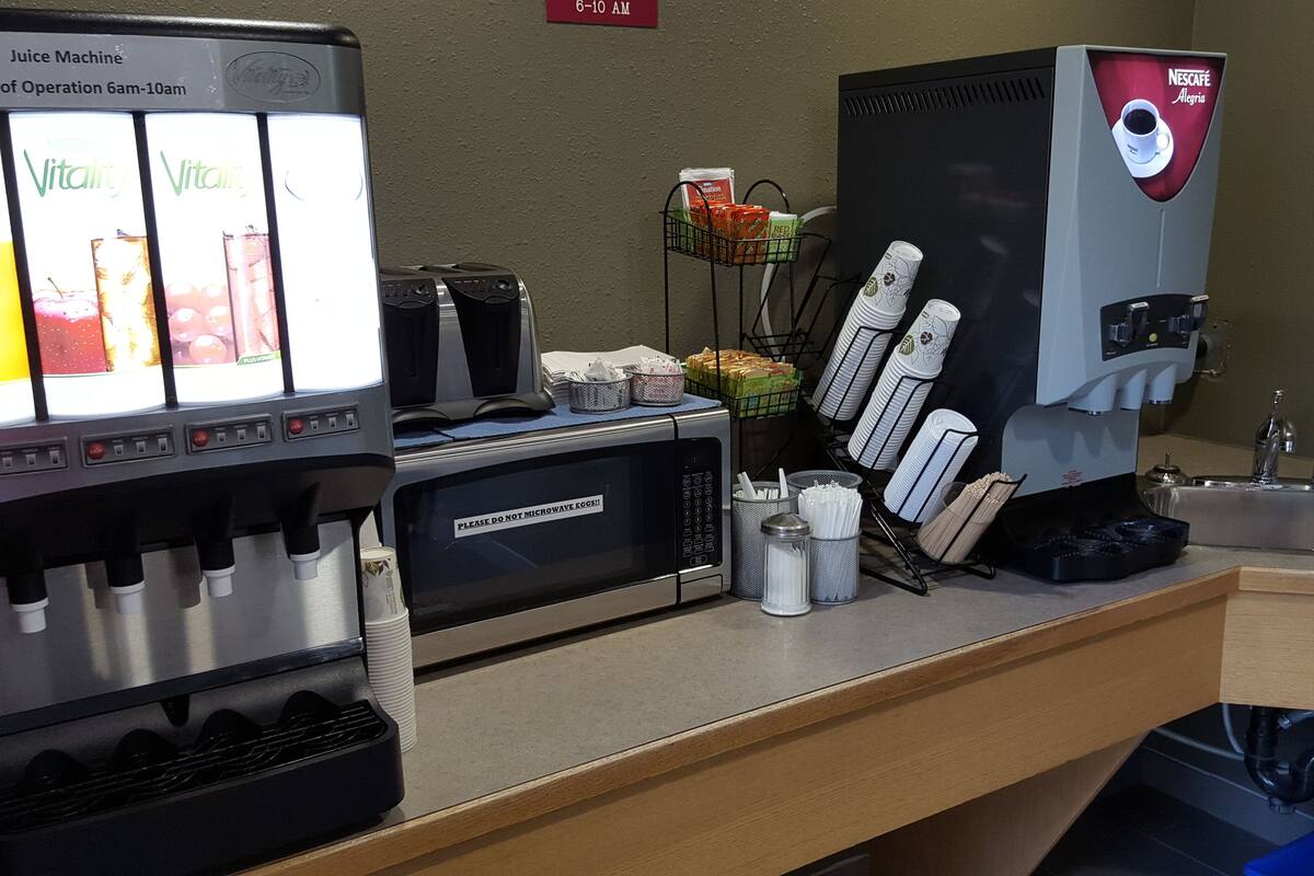 free continental breakfast