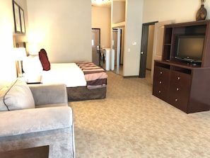 Presidential Suite, 1 King Bed with Sleeper Sofa | Zimmersafe, Schreibtisch, laptopgeeigneter Arbeitsplatz