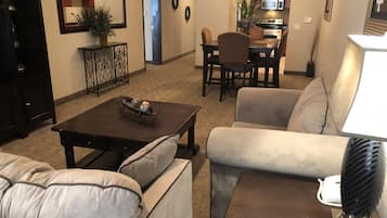 Coffres-forts dans les chambres, bureau