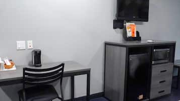 Suite, 2 Queen Beds, Non Smoking