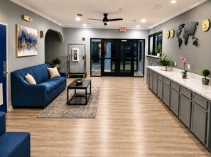 Reception - Americas Best Value Inn & Suites Bush Intl Airport (Humble)