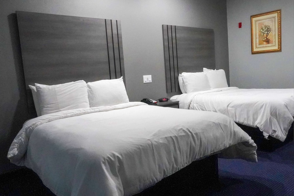 Americas Best Value Inn & Suites Bush Intl Airport