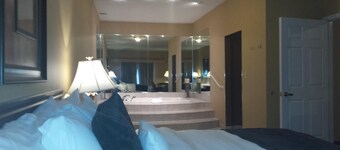 Town & Country Inn and Suites