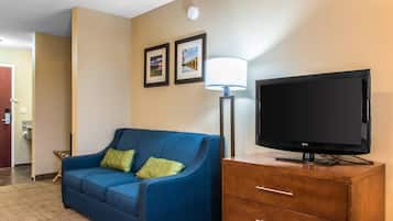 Standard Room, 1 Katil Raja (King) dengan Katil Sofa, Non Smoking | Meja, langsir/tirai gelap terus, seterika/papan seterika